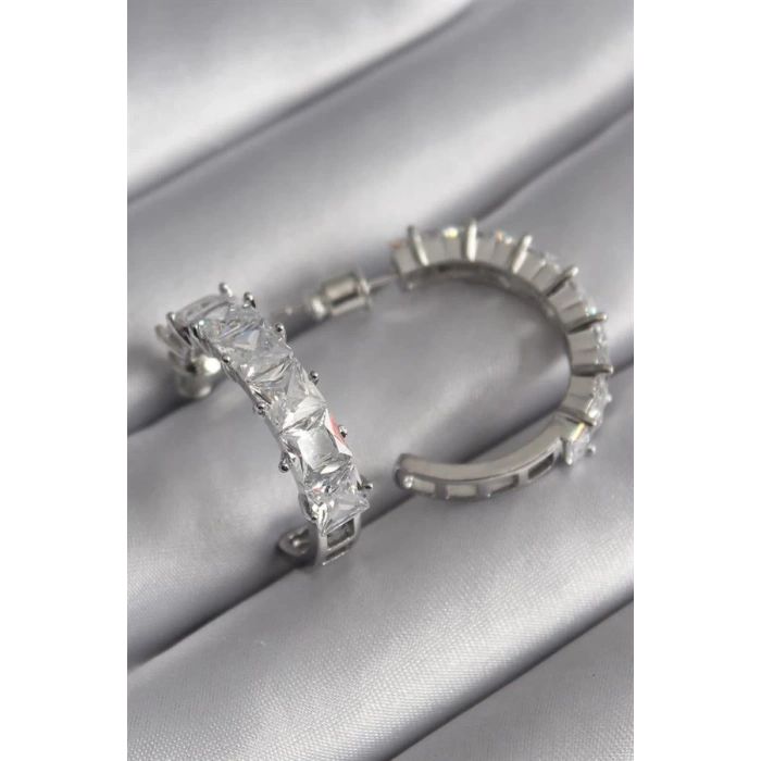 Pirinç Gümüş Renk Zirkon Taşlı Halka Model Kadın Küpe