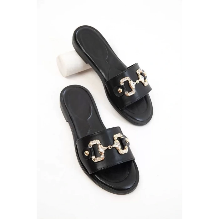 Toha Siyah Cilt Tokalı Terlik