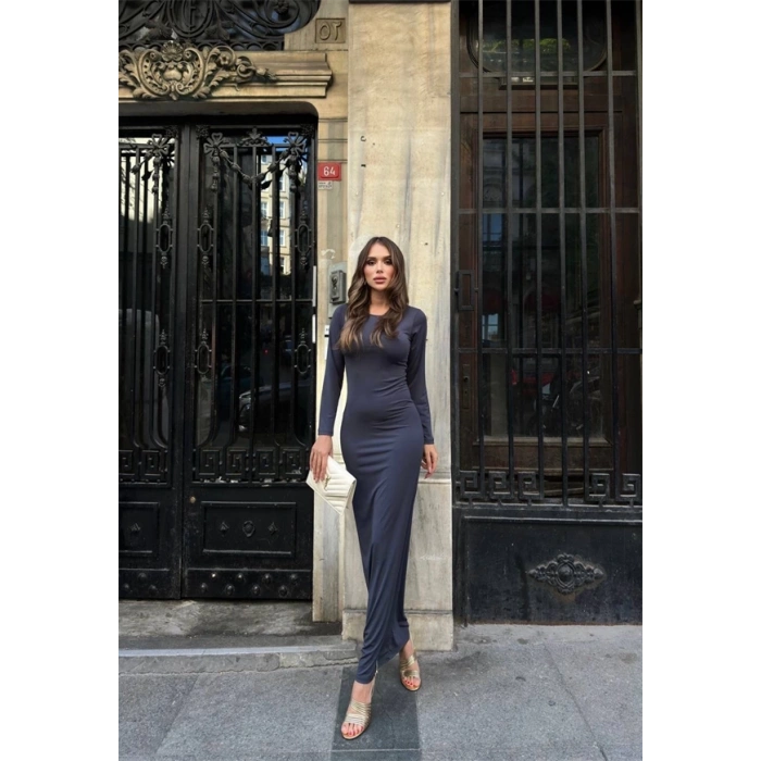 Uzun kollu uzun elbise