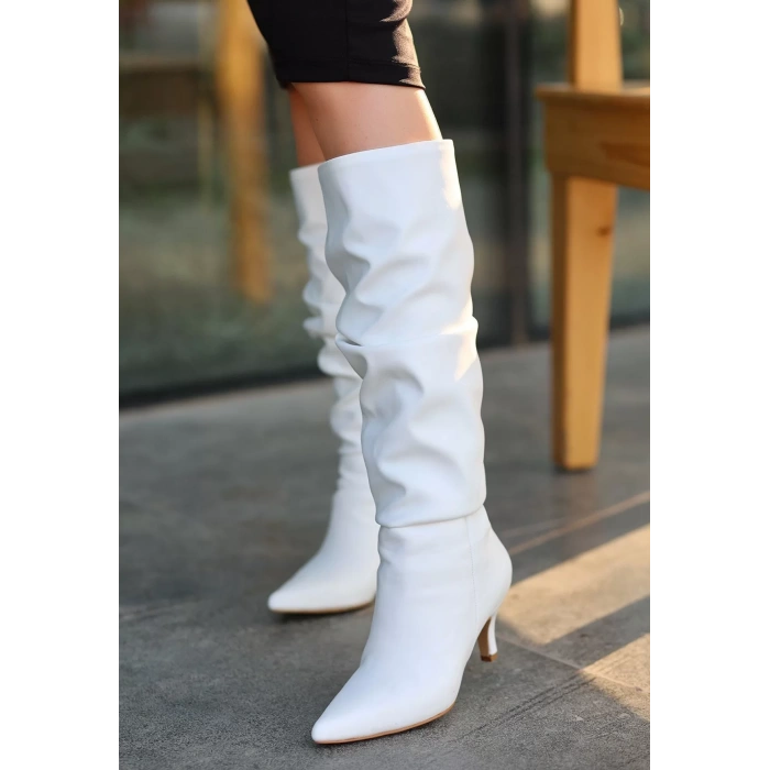 Zelya Beyaz Cilt Topuklu Çizme
