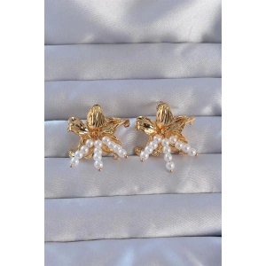 316L Çelik Gold Renk İnci Aksesuarlı Çiçek Model Küpe