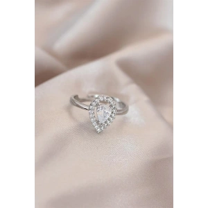 Ayarlamalı Silver Renk Metal Zirkon ve Kristal Taşlı Damla Model Yüzük