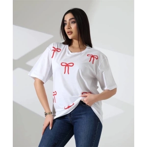 Kurdele Baskılı Kadın T-Shirt
