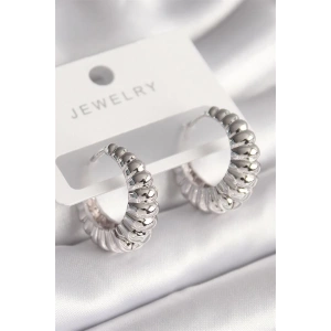 Pirinç Gümüş Renk Sarmal Halka Model Kadın Küpe