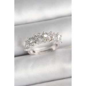 Pirinç Gümüş Renk Zirkon Taşlı Kalp Model Ayarlanabilir Kadın Yüzük