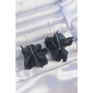 Pirinç Siyah Renkli Flora Küpe