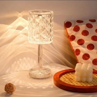 Wanda Kristal Ambiyans Masa Lambası