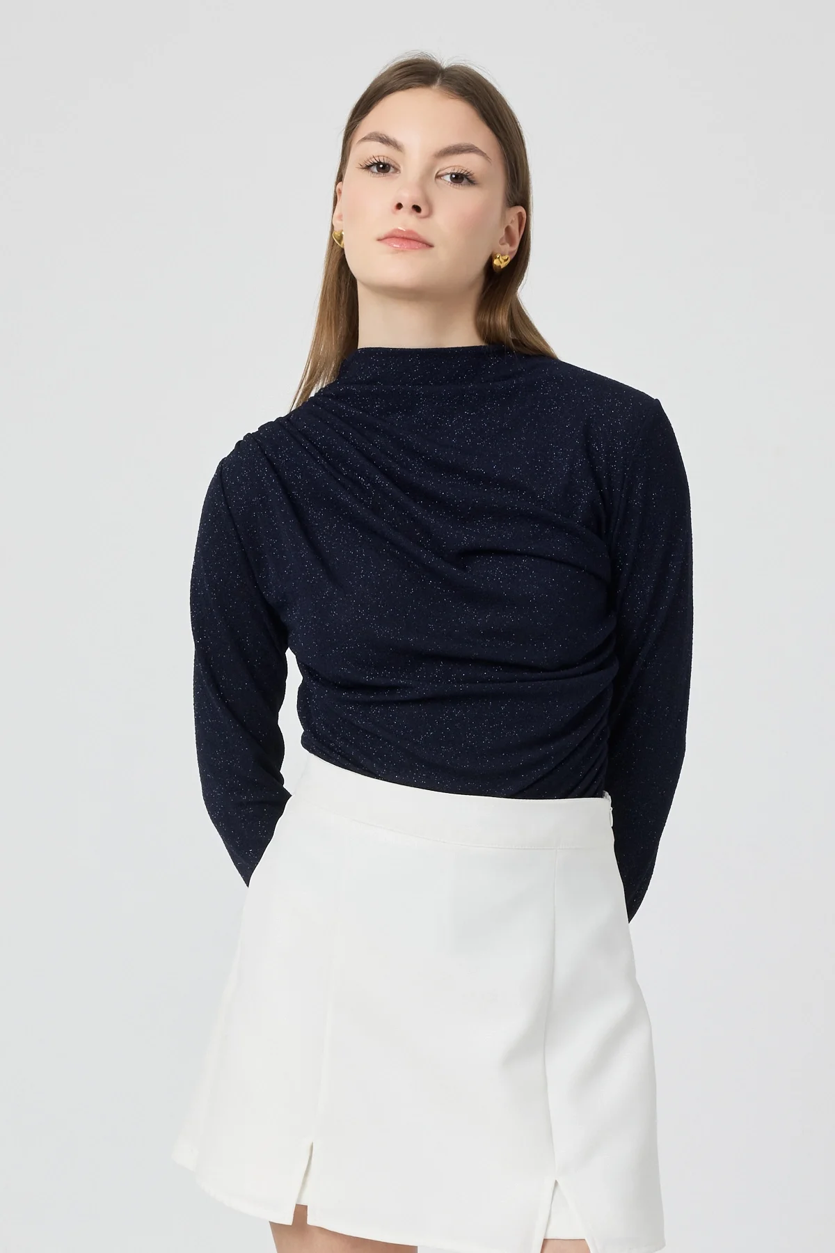 Kadın Büzgü Detaylı Uzun Kol Sandy Simli Siyah Bluz