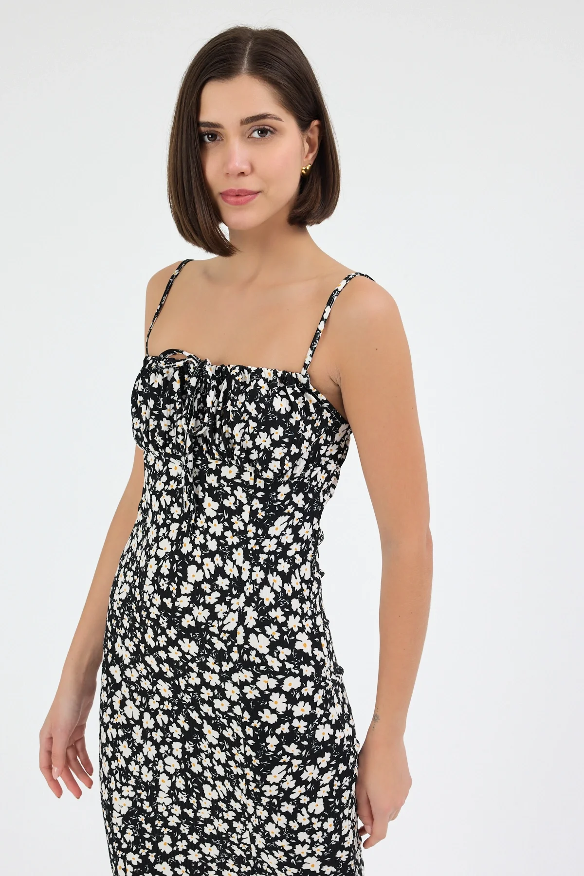 Kadın Siyah Çiçekli Kadın Yırtmaçlı Elbise