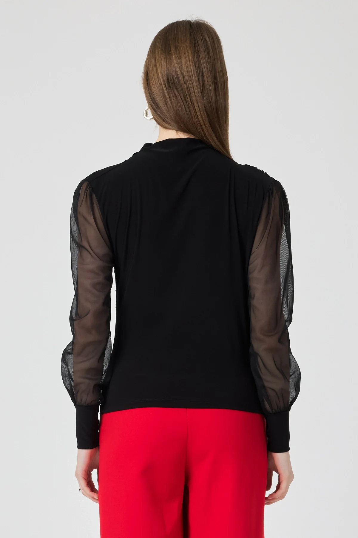 Kadın Büzgü ve Kolları Tül Detaylı Sandy Siyah Bluz