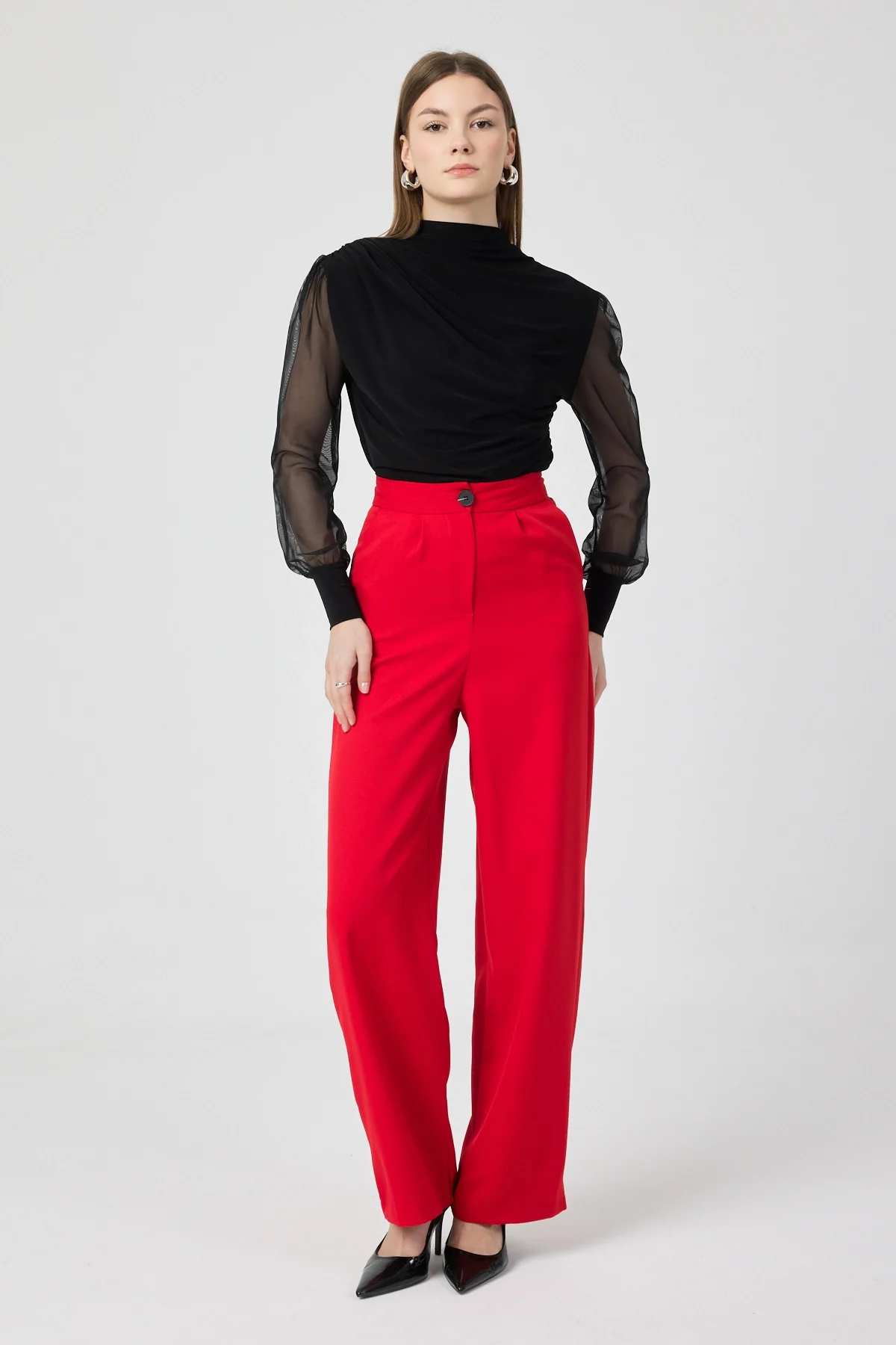 Kadın Büzgü ve Kolları Tül Detaylı Sandy Siyah Bluz