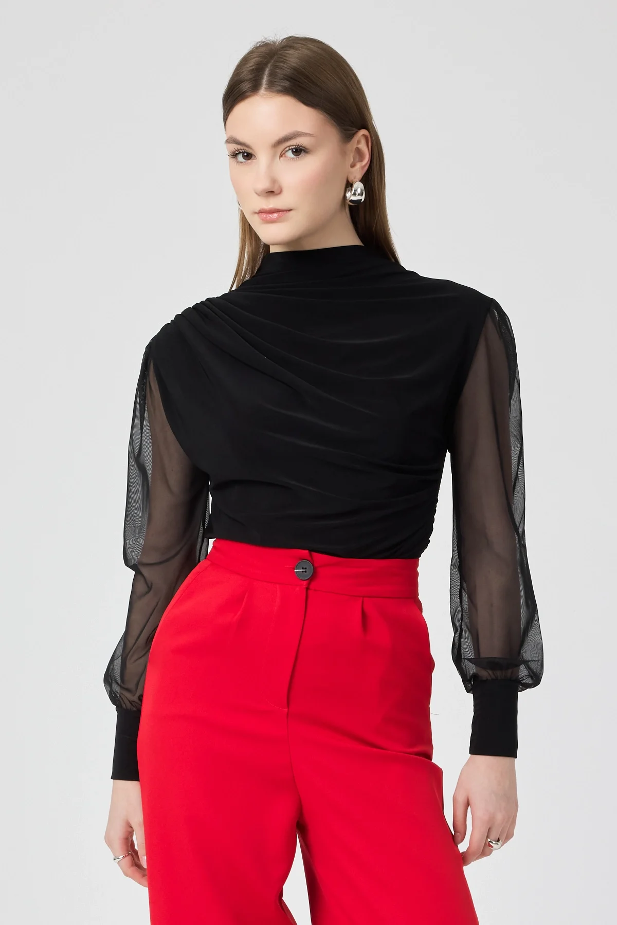 Kadın Büzgü ve Kolları Tül Detaylı Sandy Siyah Bluz
