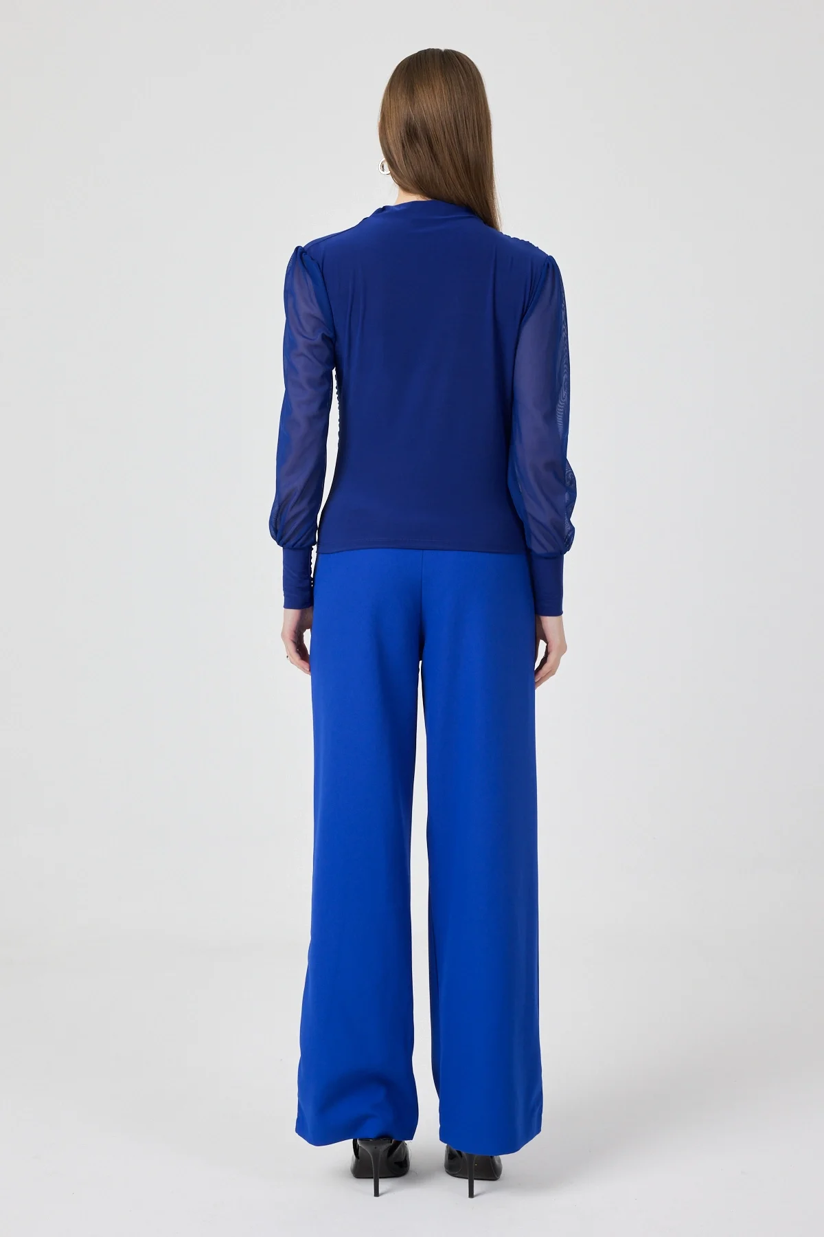 Kadın Büzgü ve Kolları Tül Detaylı Sandy Mavi Bluz