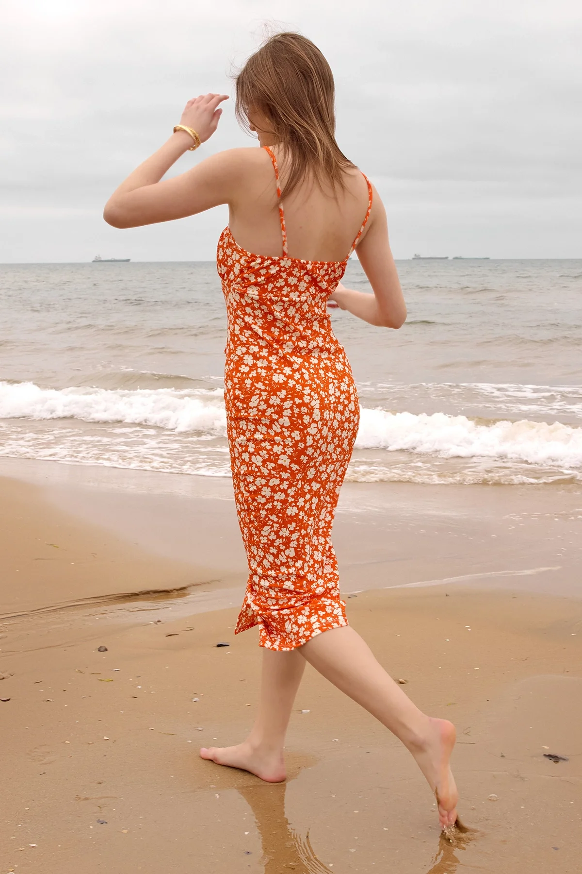 Kadın Turuncu Çiçekli Kadın Yırtmaçlı Elbise