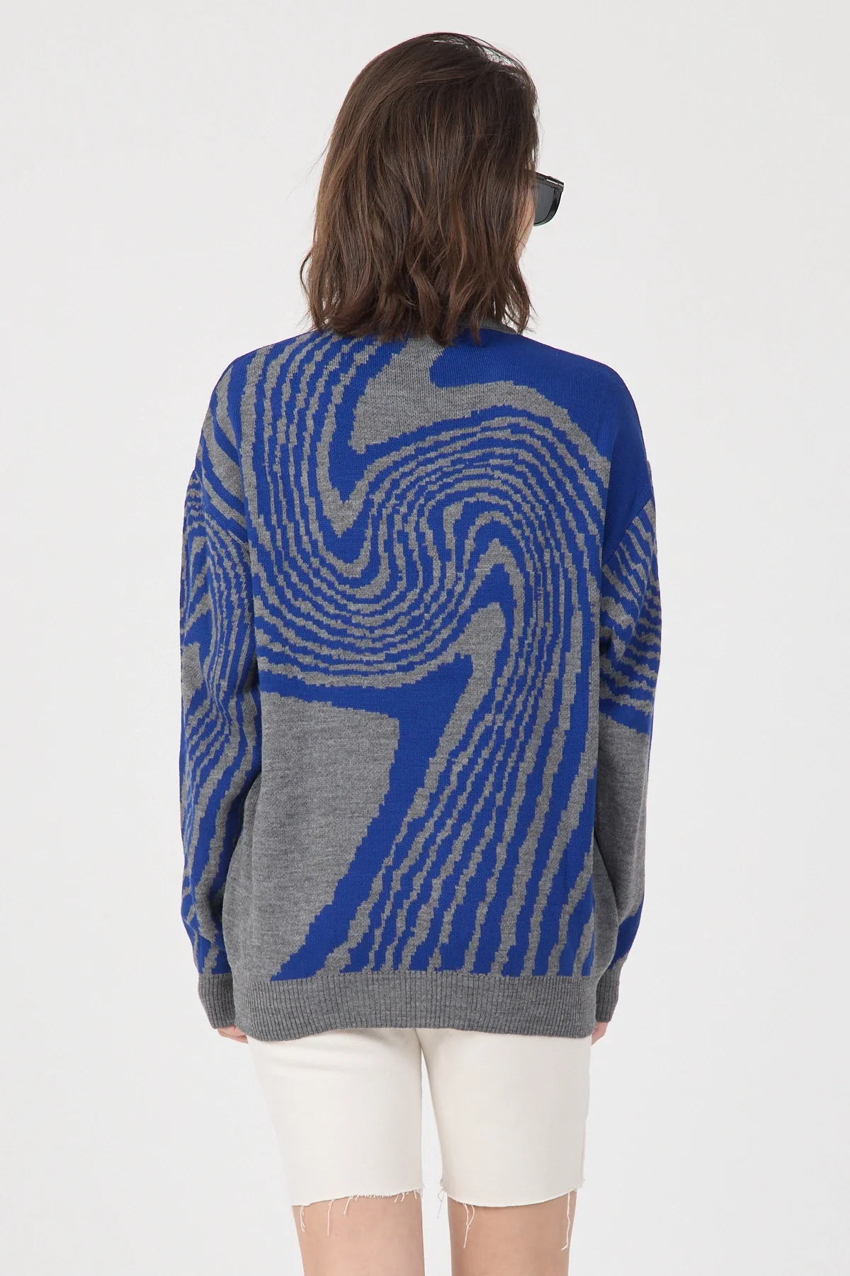 Kadın Desenli Oversize Triko Kazak - Mavi Gri Modern Desen Yumuşak Dokulu