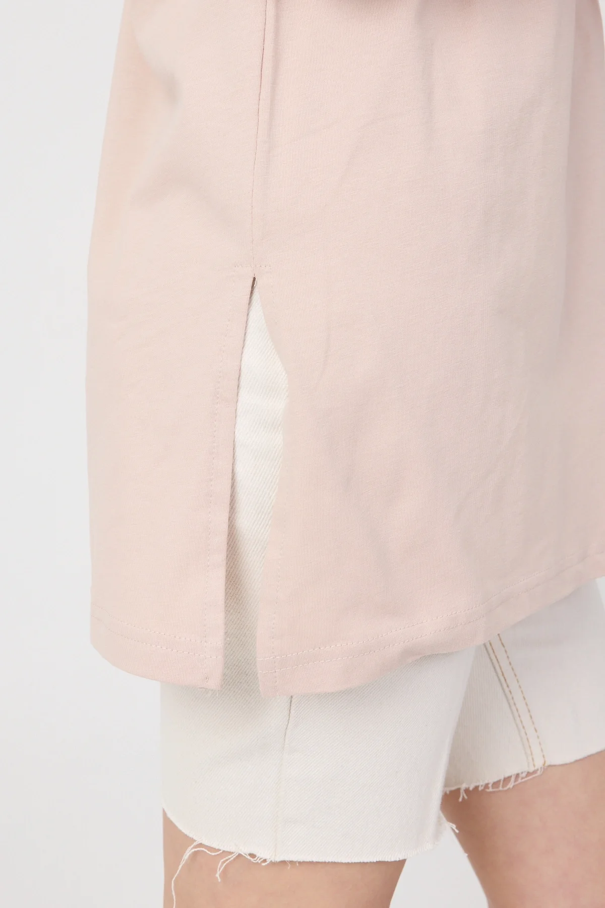 Kadın Pudra Saint Paris Baskılı Oversize Duble Kol Bisiklet Yaka Pamuklu Tişört