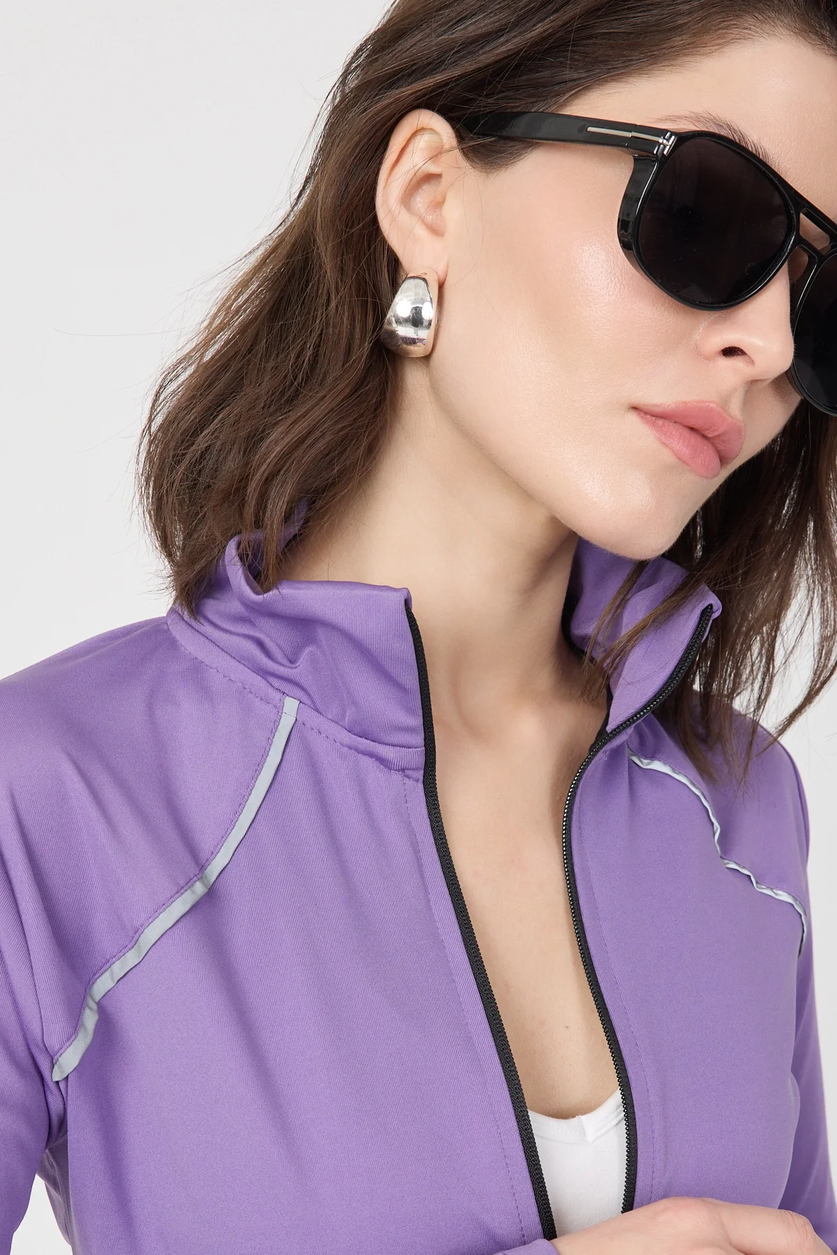 Kadın Mor Fermuarlı Dik Yaka Spor Ceket ve Siyah Jogger Alt Eşofman Takımı