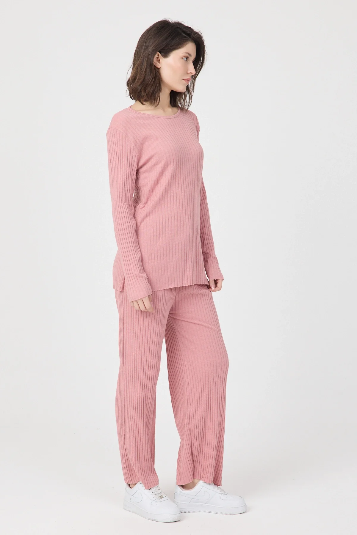 Kadın Mevsimlik Uzun Kollu Fitilli Pembe Pijama Takımı