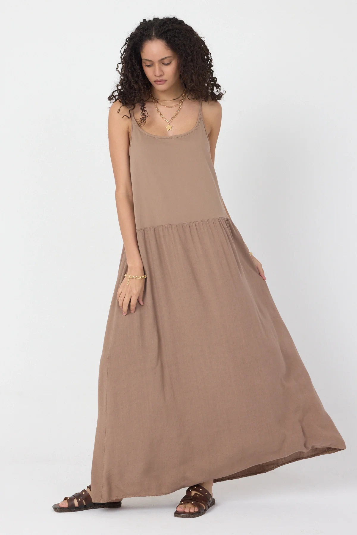 Kadın Kahverengi İnce Askılı Pamuklu Maxi Bohem Yazlık Elbise