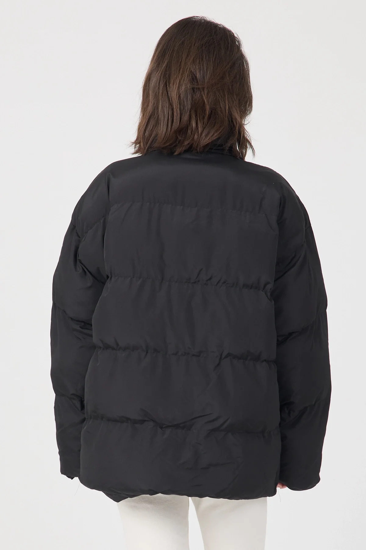 Kadın Siyah Oversize Puffer Şişme Dik Yaka Su İtici Kapitone Mont