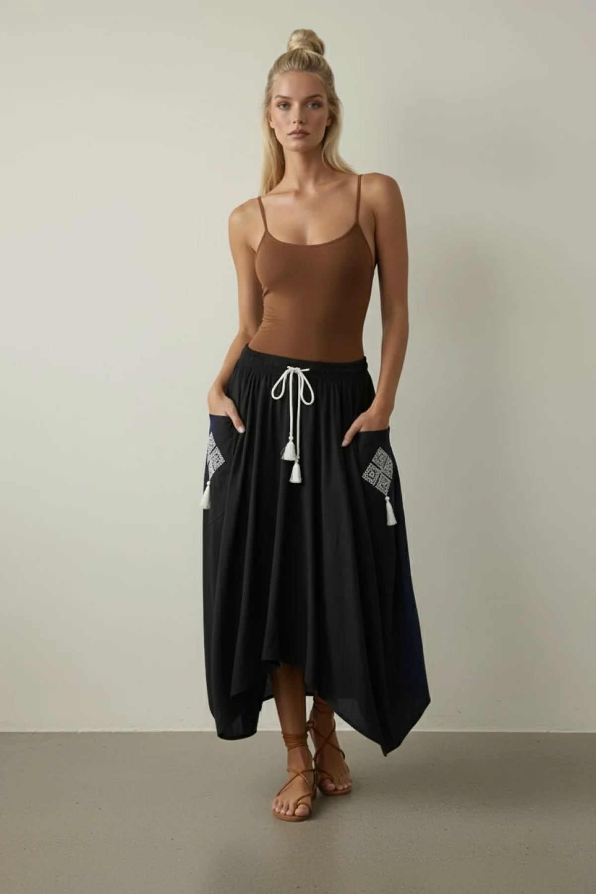 Beli Lastikli Nakış Detaylı Bağcıklı Otantik Şalvar Etek