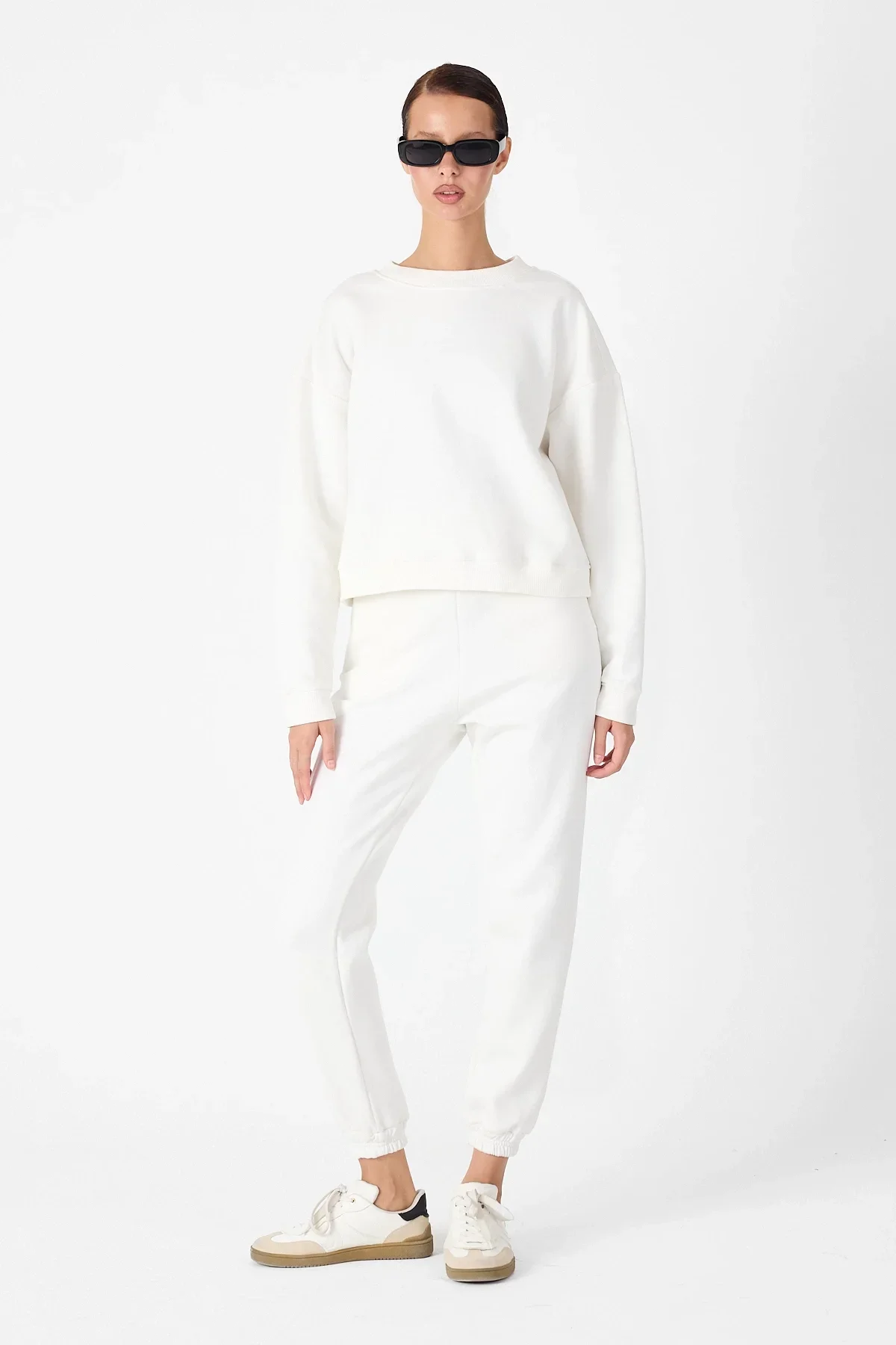 Bisiklet Yaka Sweatshirt & Beli Lastikli Jogger Eşofman Altı