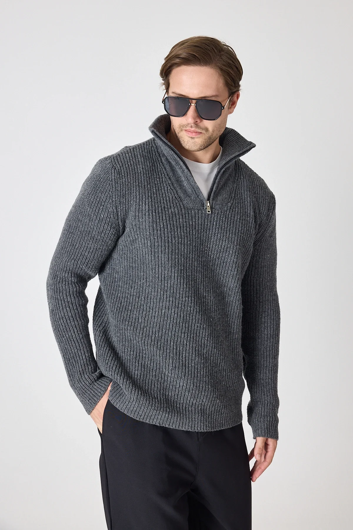 Erkek Dik Yaka Fermuarlı Triko Kazak - Antrtasit