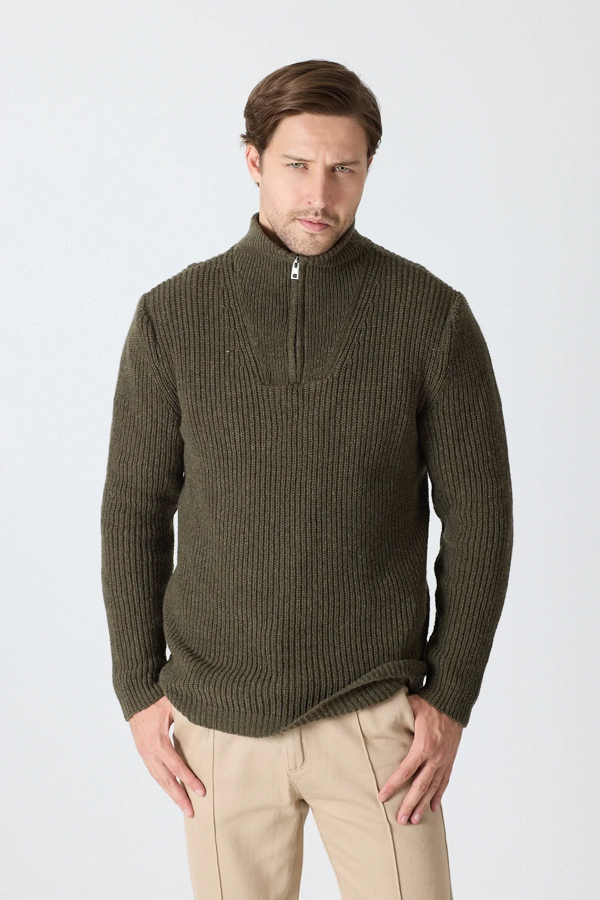 Erkek Dik Yaka Fermuarlı Triko Kazak - Haki