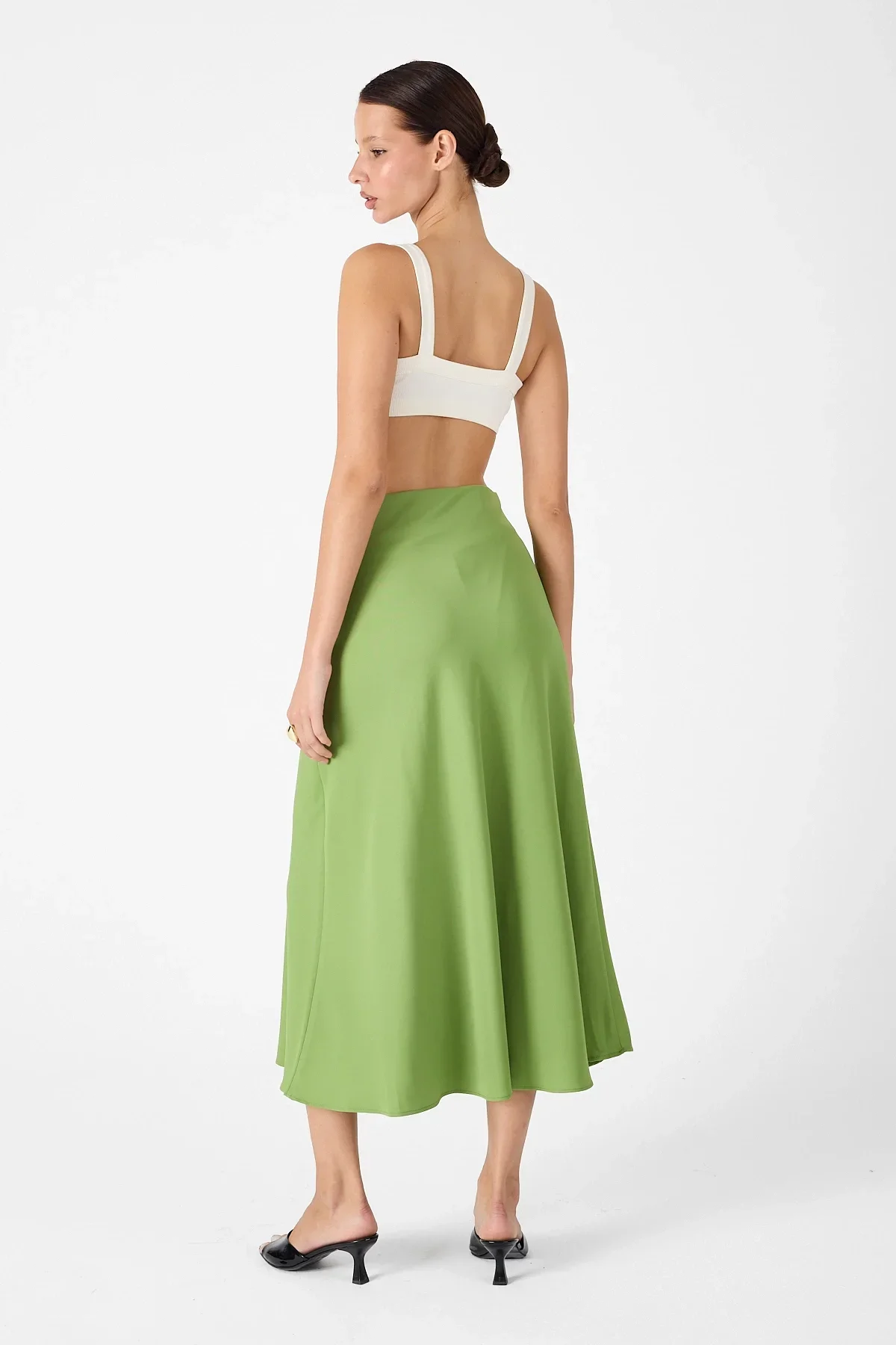 Kadın A Kesim Yarım Kiloş Saten Etek – Astarlı & Gizli Fermuarlı