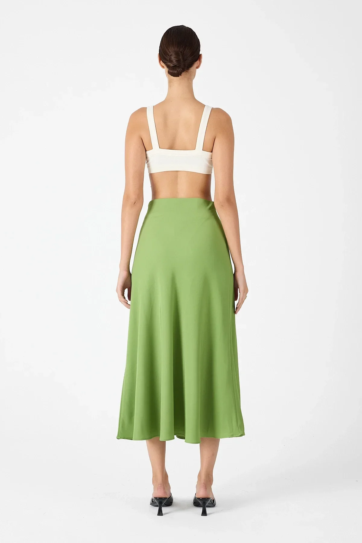 Kadın A Kesim Yarım Kiloş Saten Etek – Astarlı & Gizli Fermuarlı