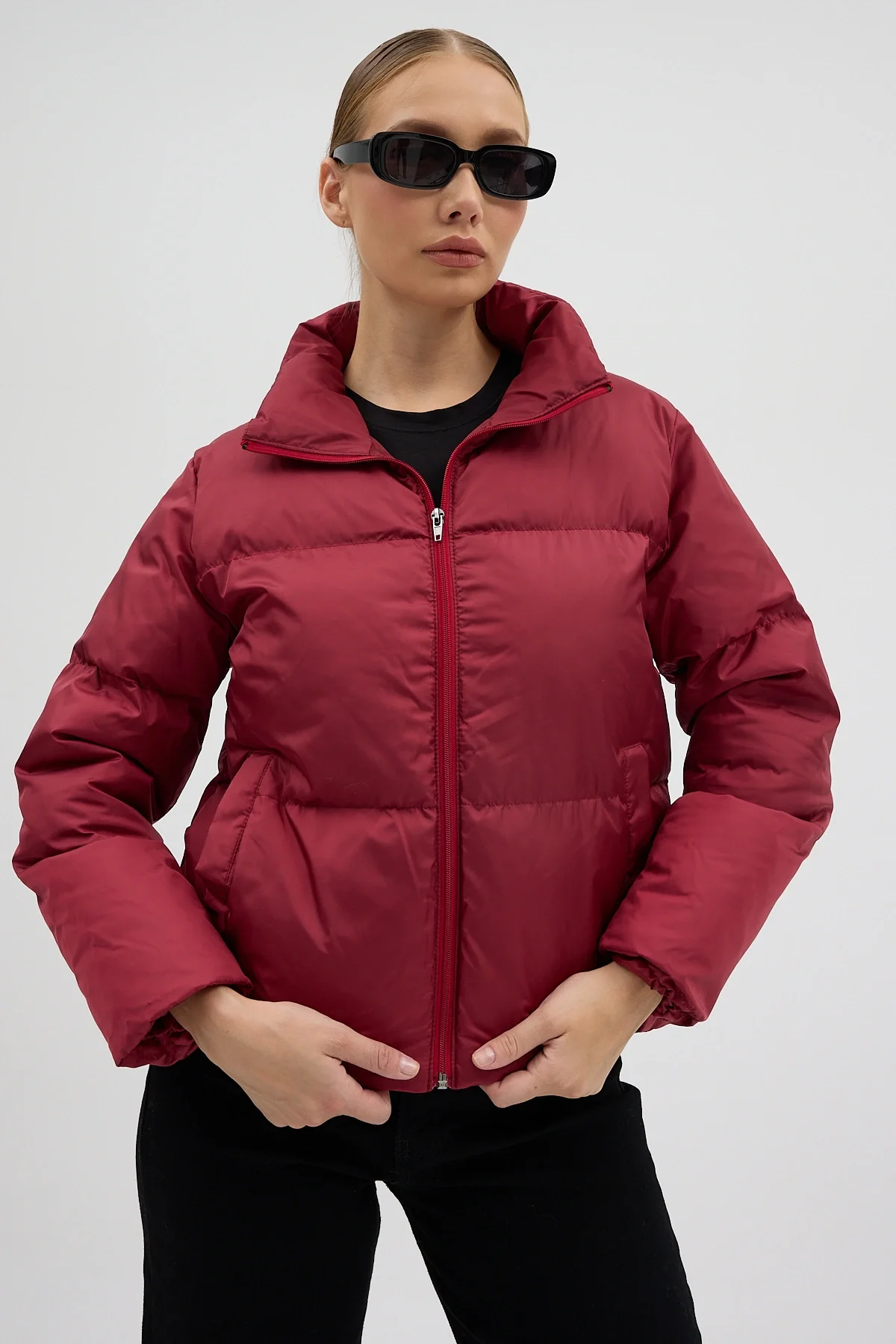 Kadın Bordo Fermuarlı Astarlı Kısa Şişme Mont