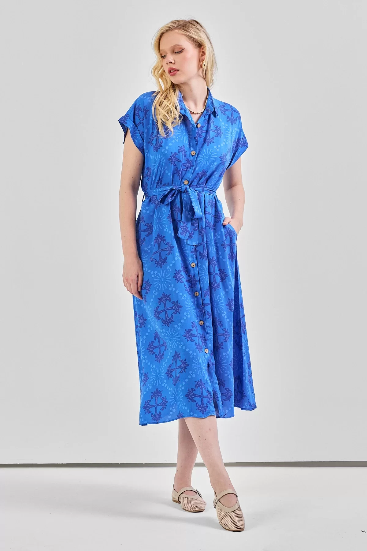 Kadın Desenli Kuşak Detaylı Gömlek Elbise Saks Mavi