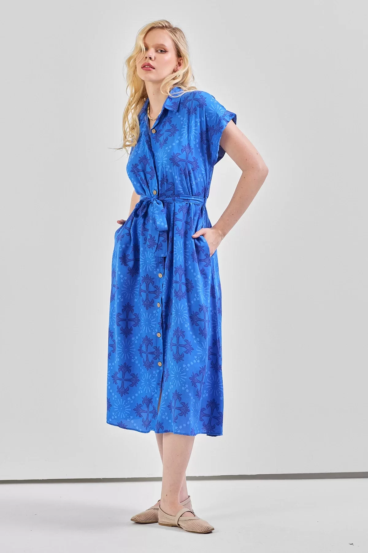 Kadın Desenli Kuşak Detaylı Gömlek Elbise Saks Mavi