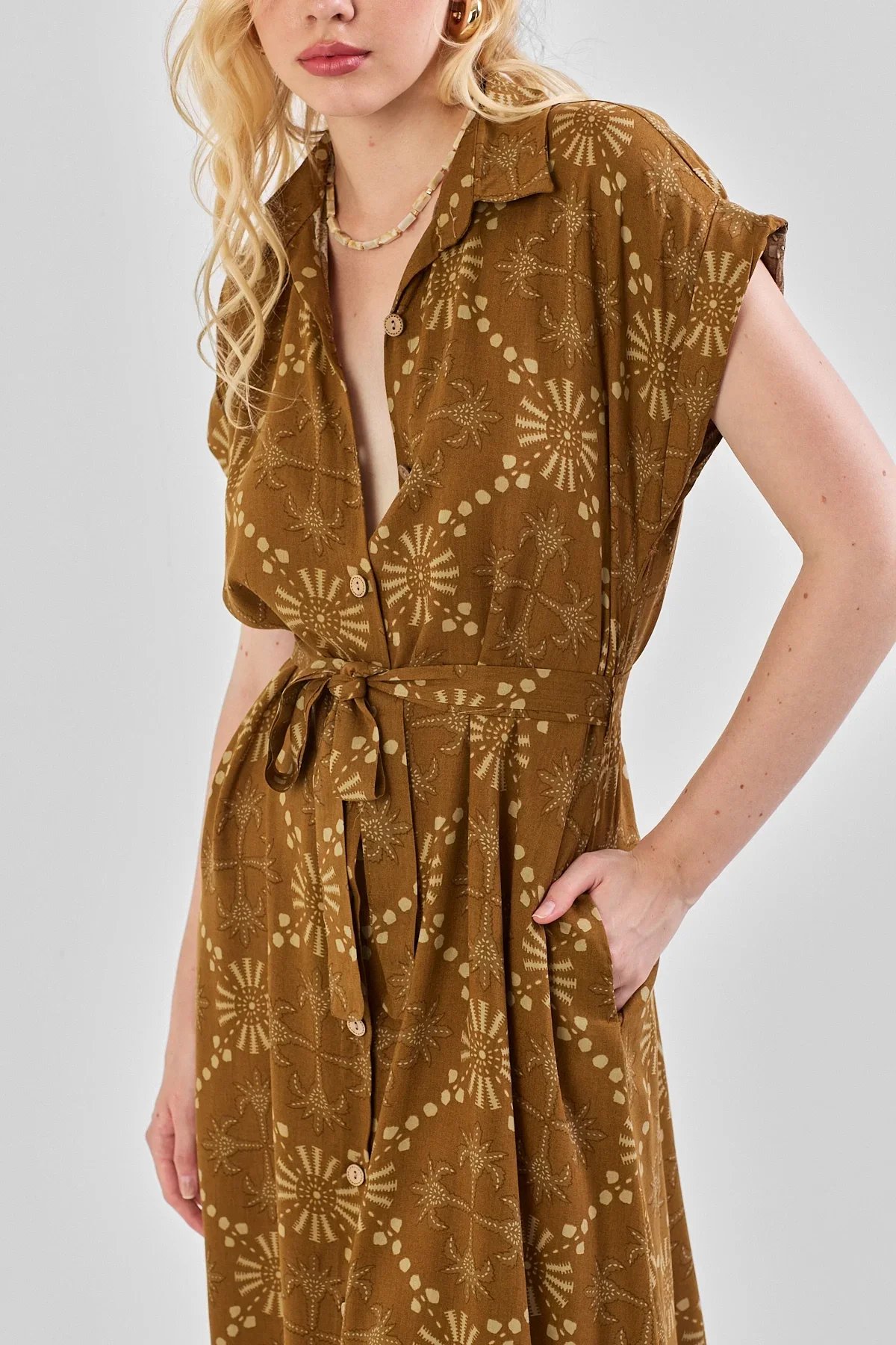 Kadın Desenli Kuşak Detaylı Gömlek Elbise Yağ Yeşiil