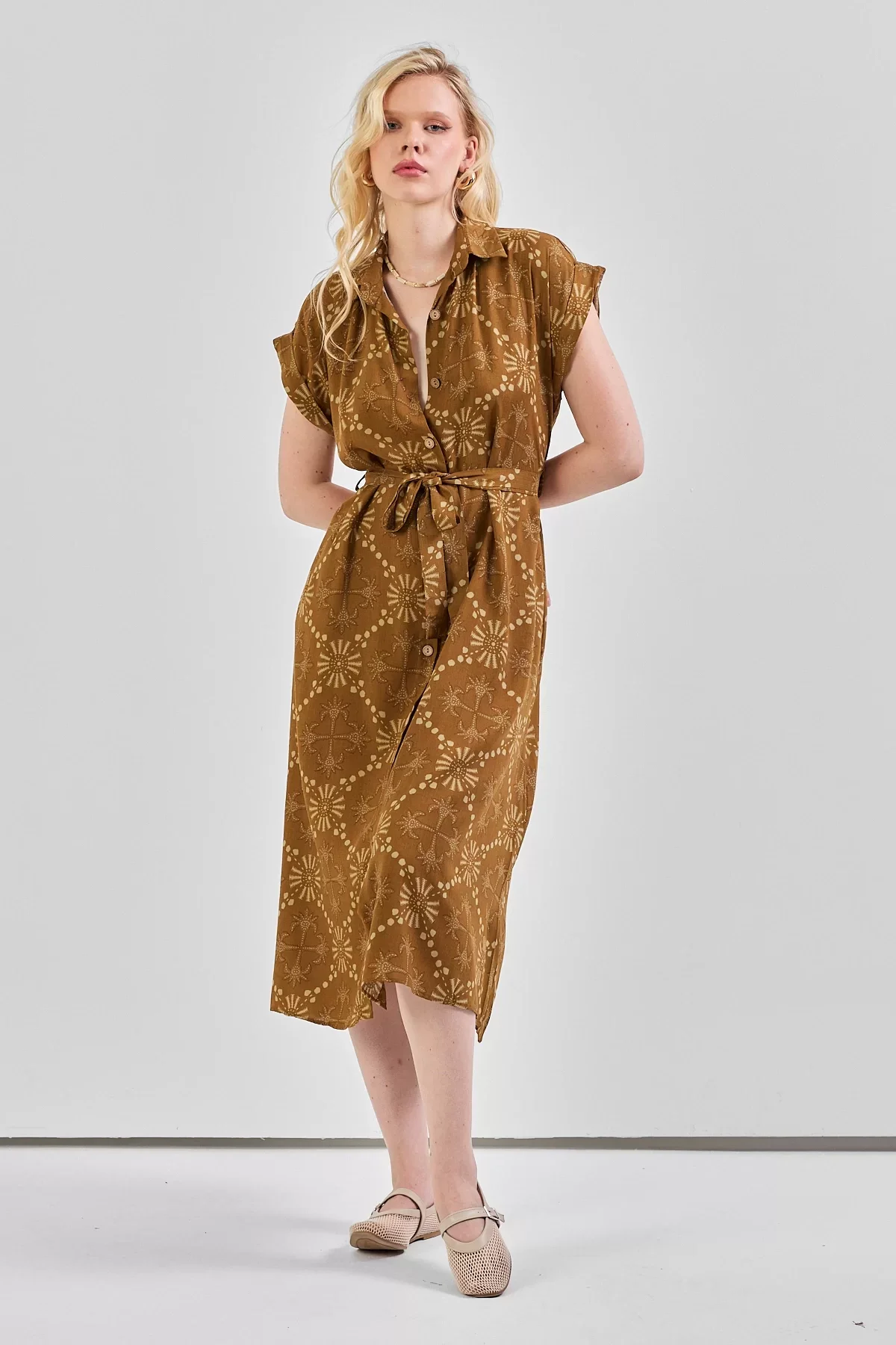 Kadın Desenli Kuşak Detaylı Gömlek Elbise Yağ Yeşiil