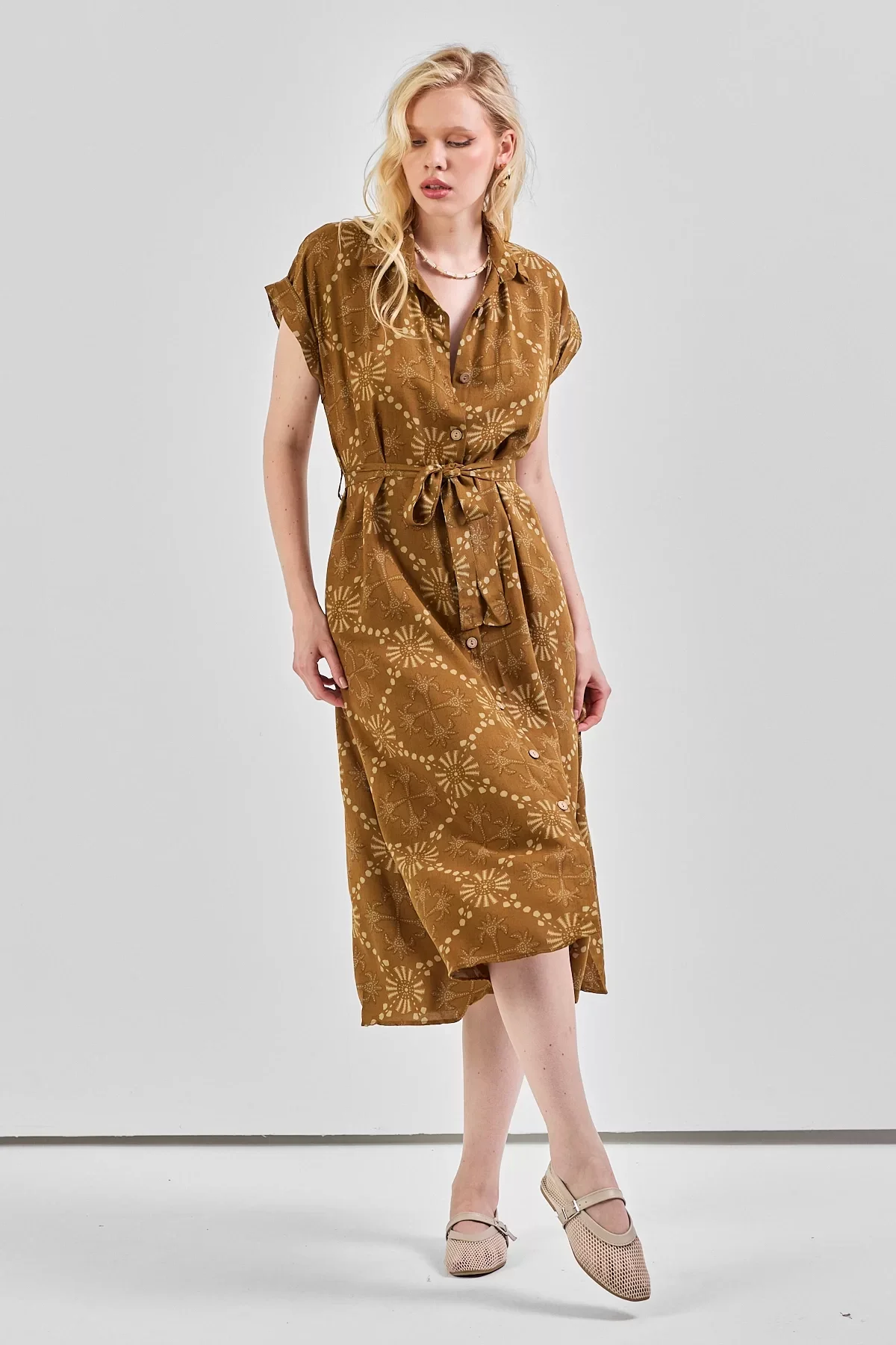 Kadın Desenli Kuşak Detaylı Gömlek Elbise Yağ Yeşiil