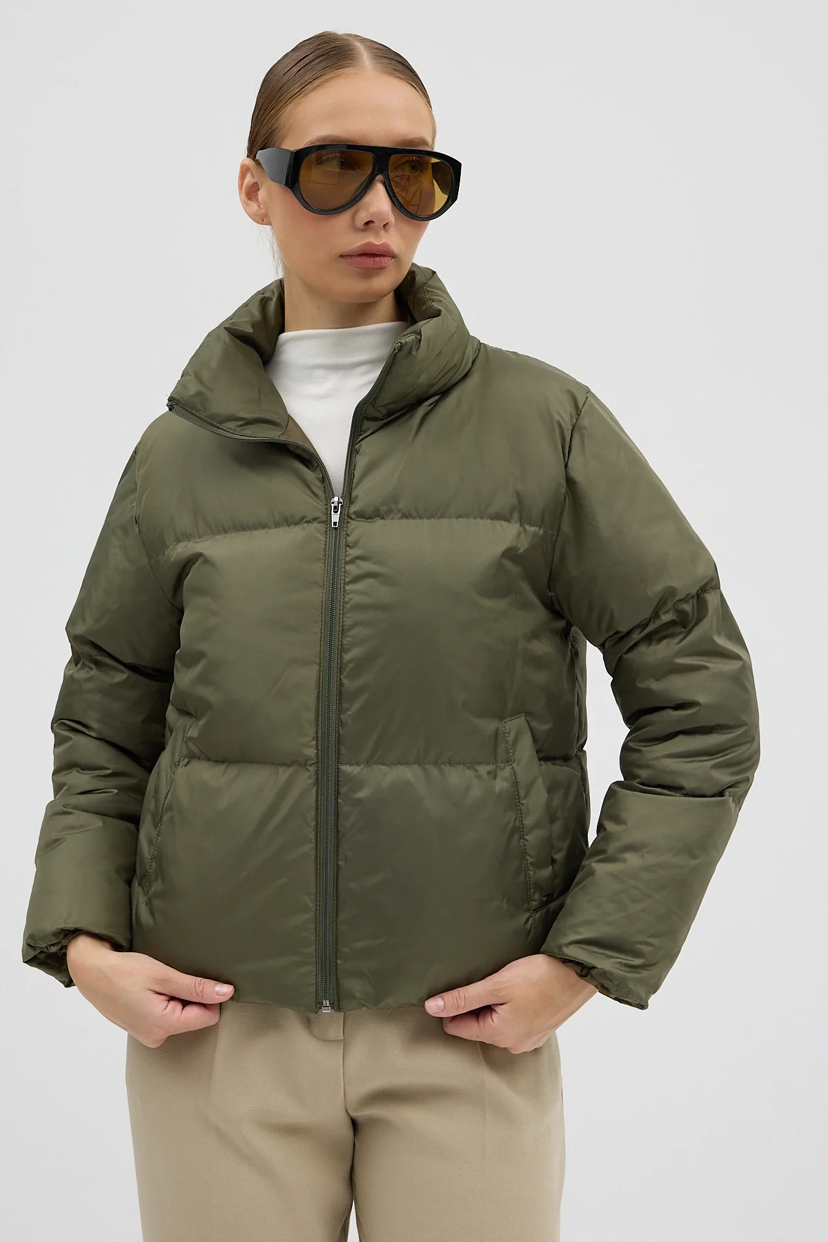 Kadın Haki Fermuarlı Astarlı Kısa Şişme Mont