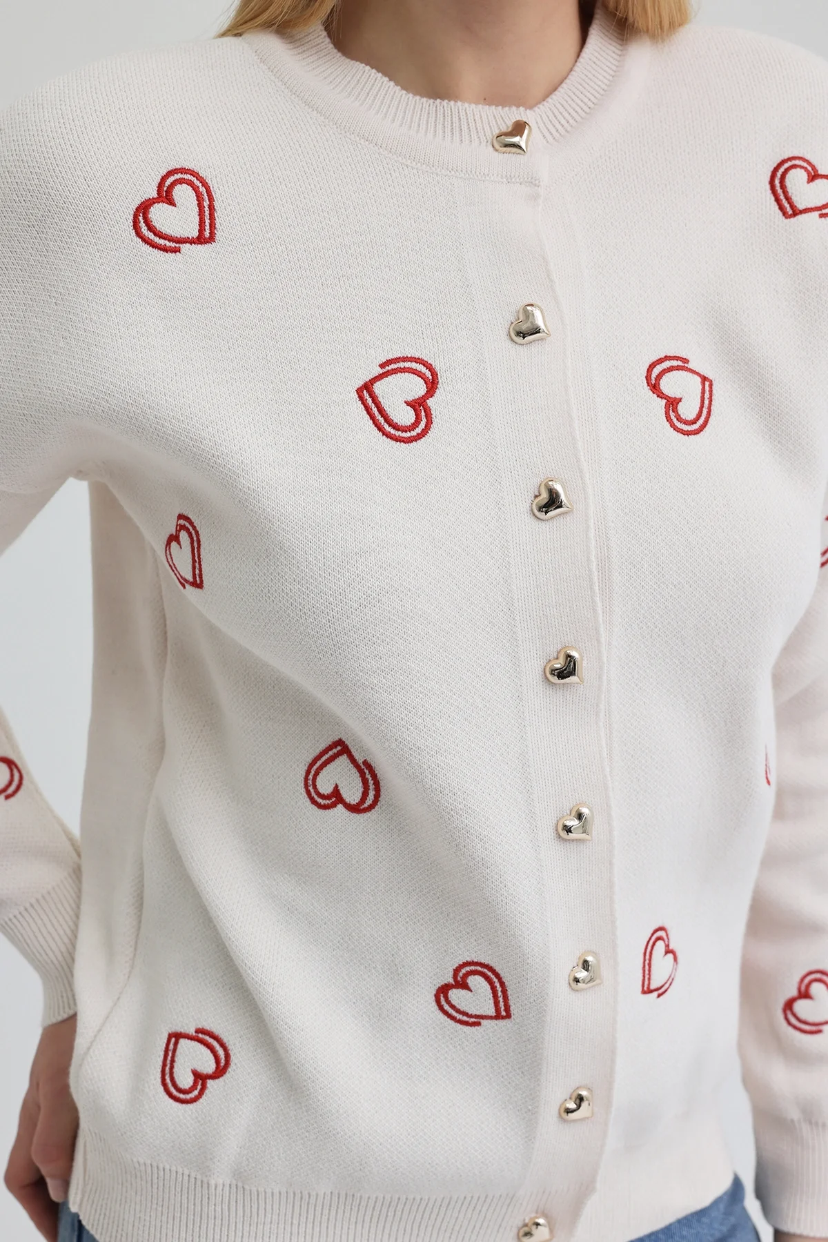 Kadın Kalp Nakışlı Şık Düğmeli Triko Hırka Ekru
