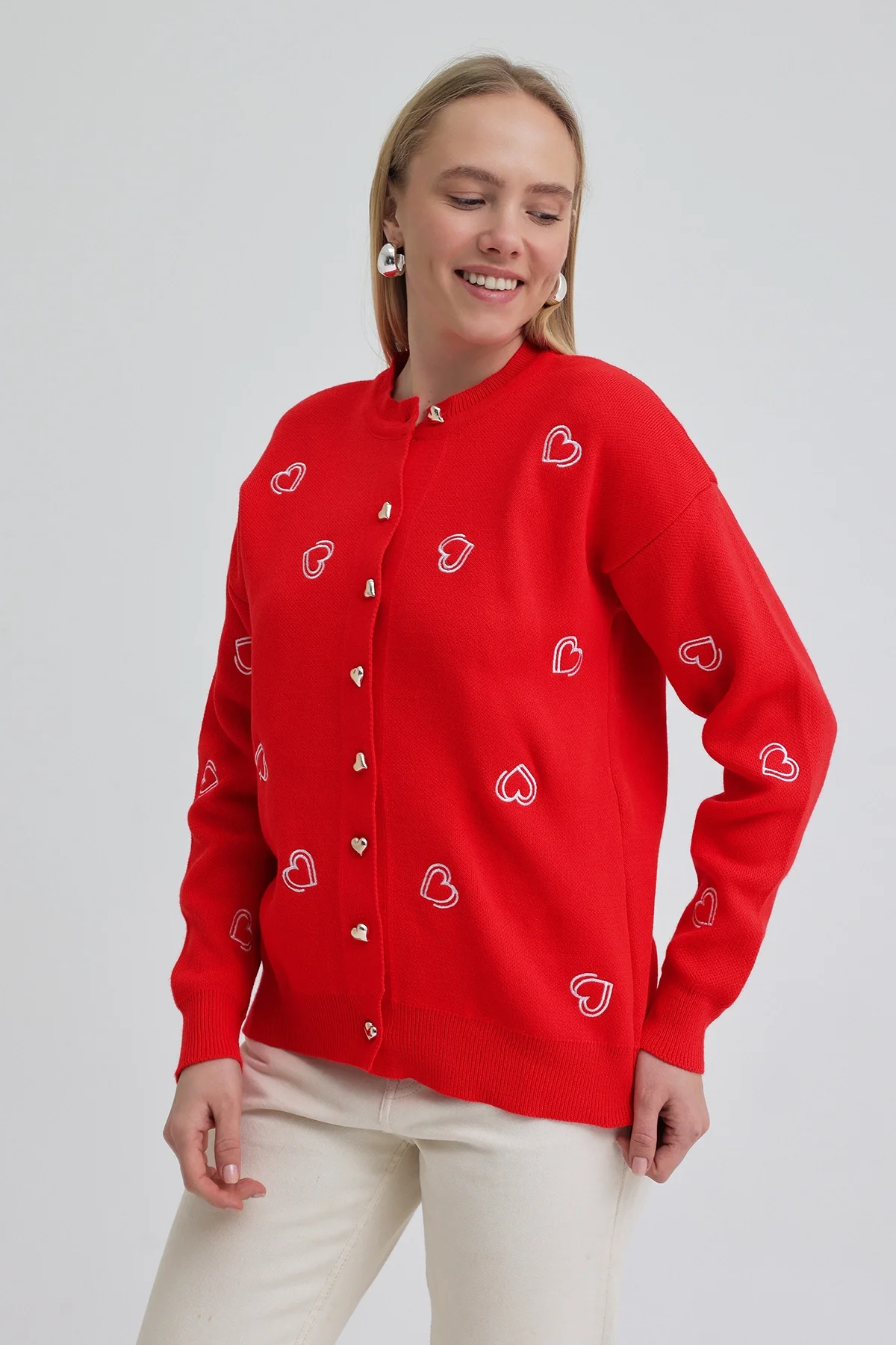 Kadın Kalp Nakışlı Şık Düğmeli Triko Hırka Kırmızı