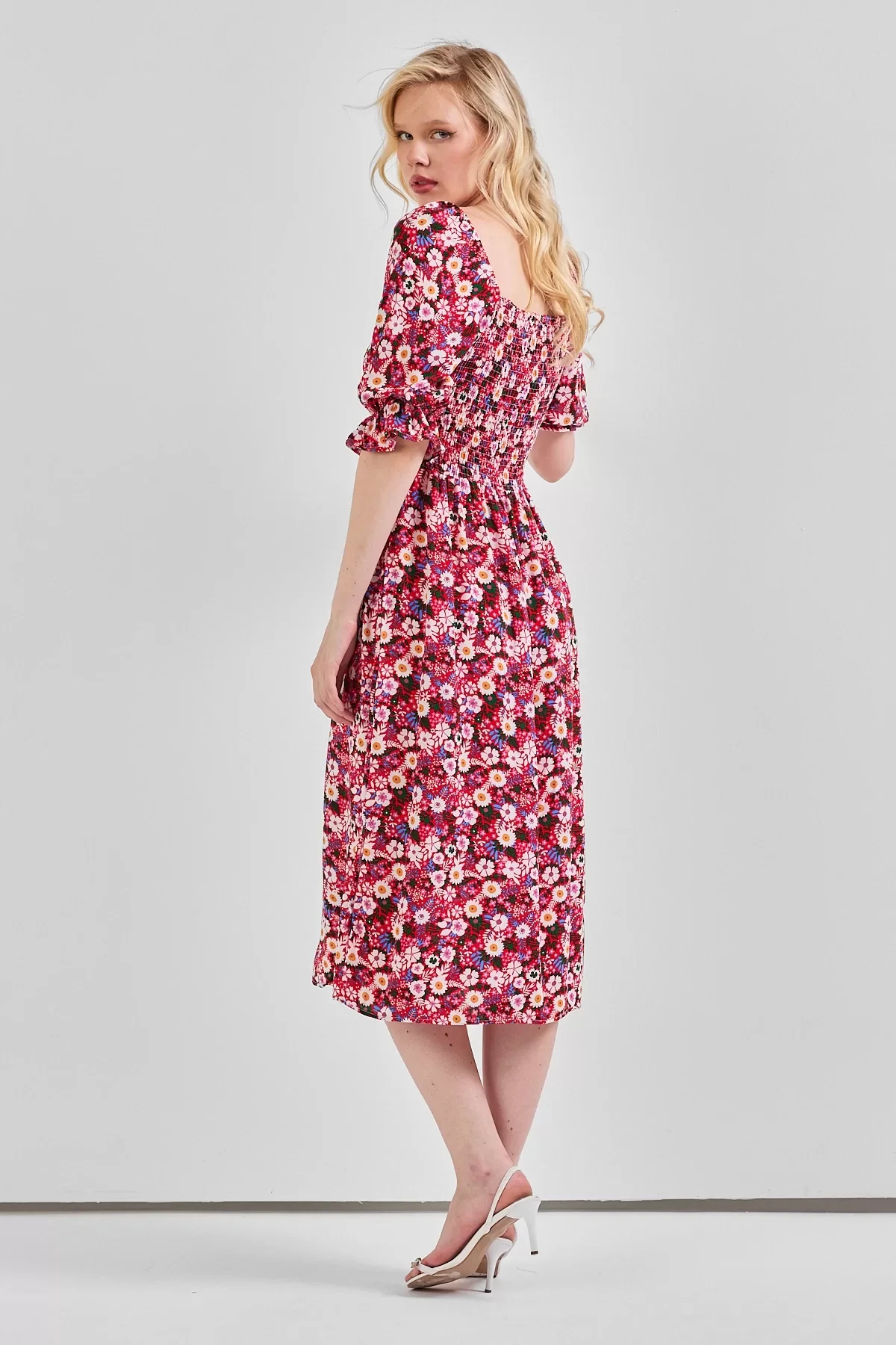 Kadın Kare Yaka Gipeli Desenli Viskon Elbise Kırmızı