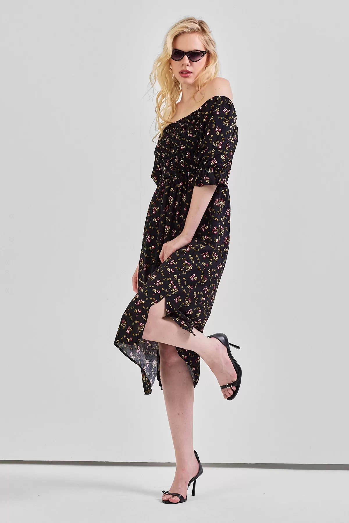 Kadın Kare Yaka Gipeli Desenli Viskon Elbise Siyah