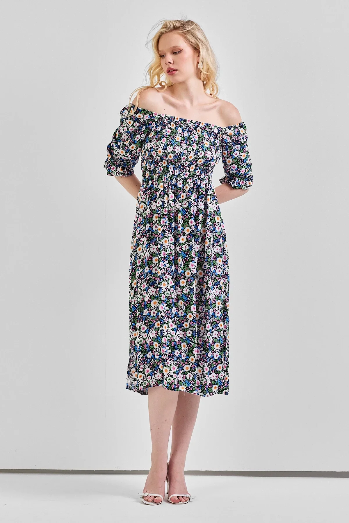 Kadın Kare Yaka Gipeli Desenli Viskon Elbise Yeşil