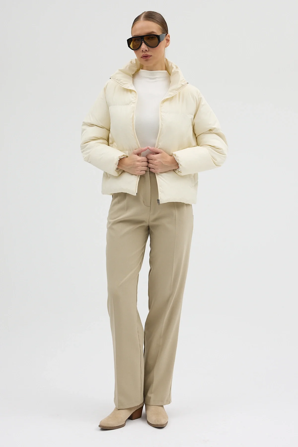 Kadın Krem Fermuarlı Astarlı Kısa Şişme Mont