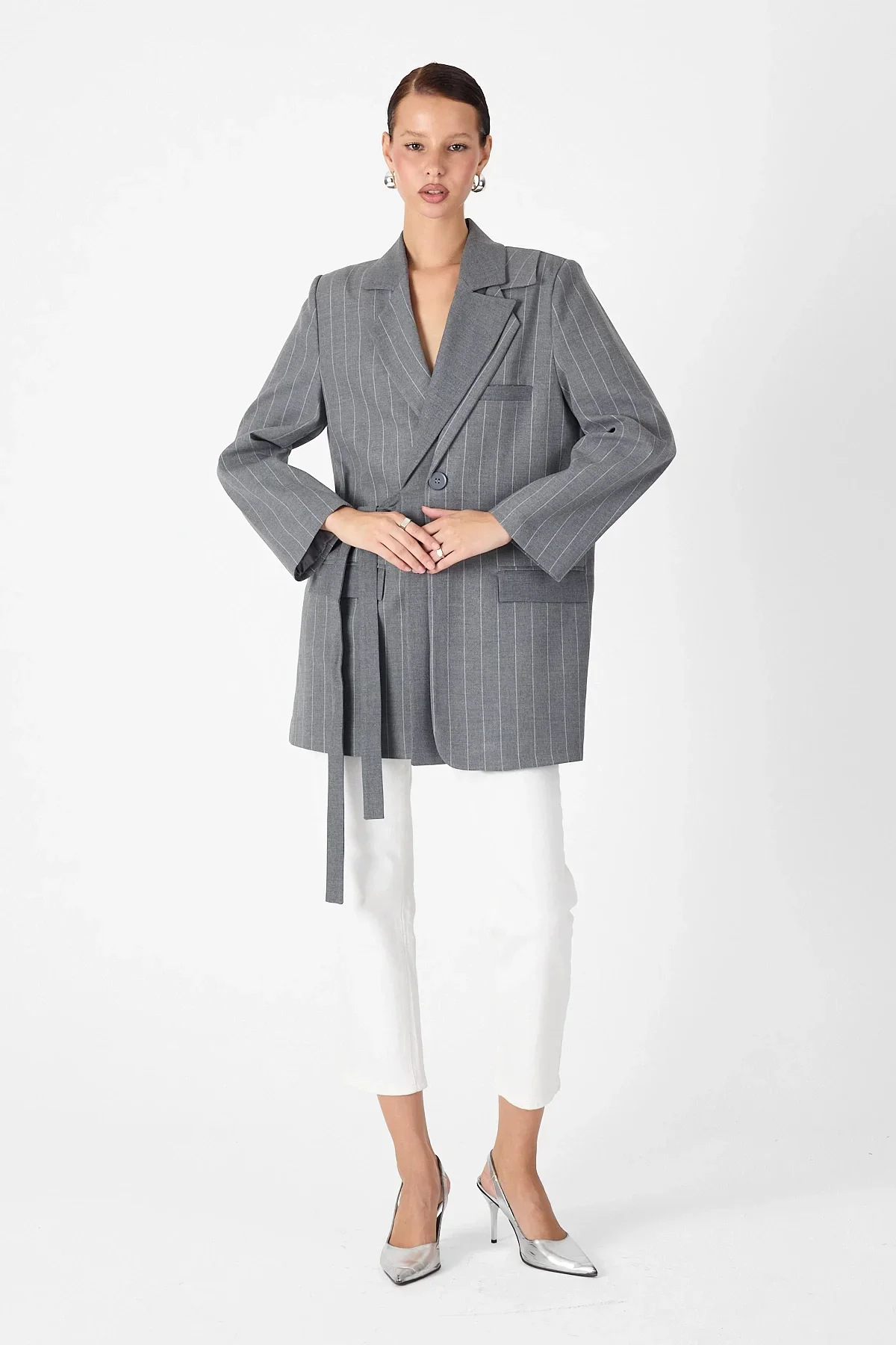 Kadın Kruvaze Çift Yaka Tek Düğmeli ve Oversize Kuşaklı Ceket - Gri