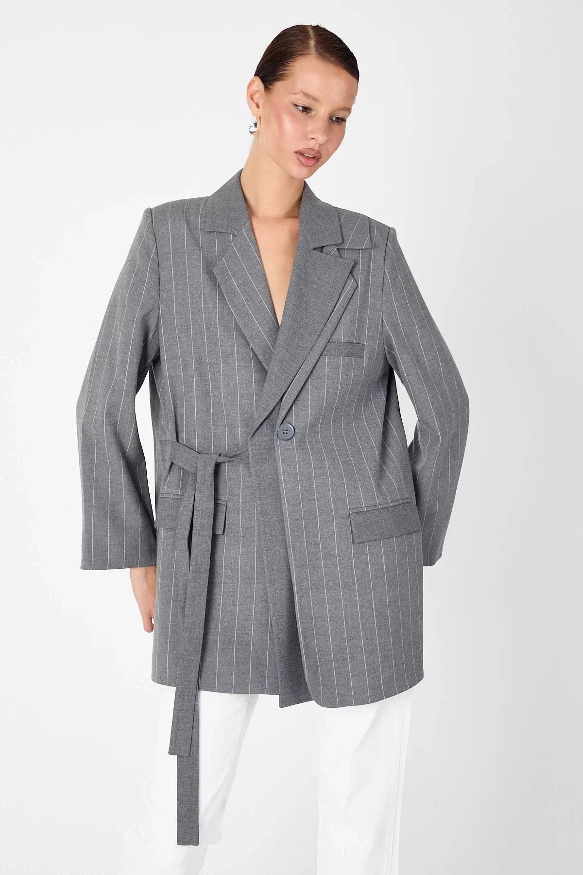 Kadın Kruvaze Çift Yaka Tek Düğmeli ve Oversize Kuşaklı Ceket - Gri