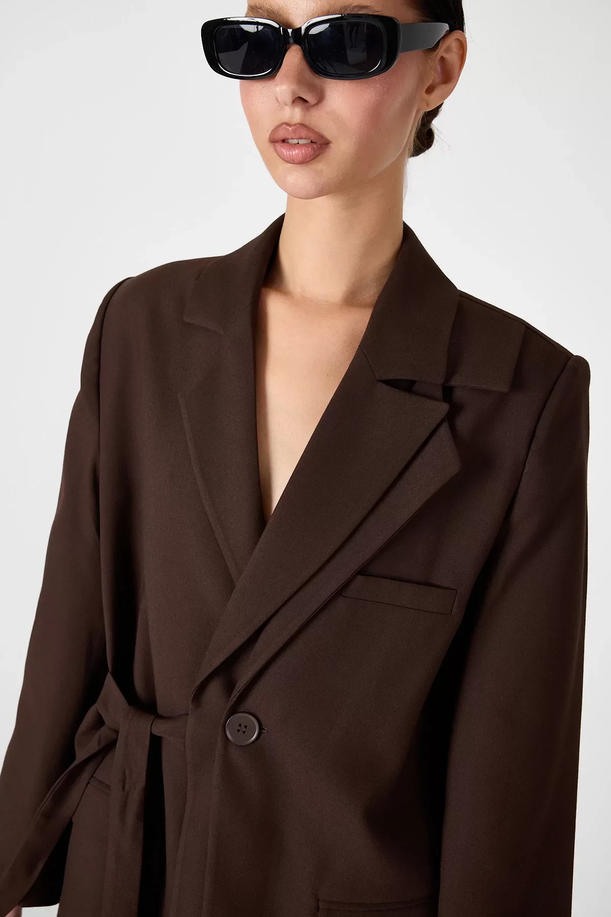 Kadın Kruvaze Çift Yaka Tek Düğmeli ve Oversize Kuşaklı Ceket - Kahve