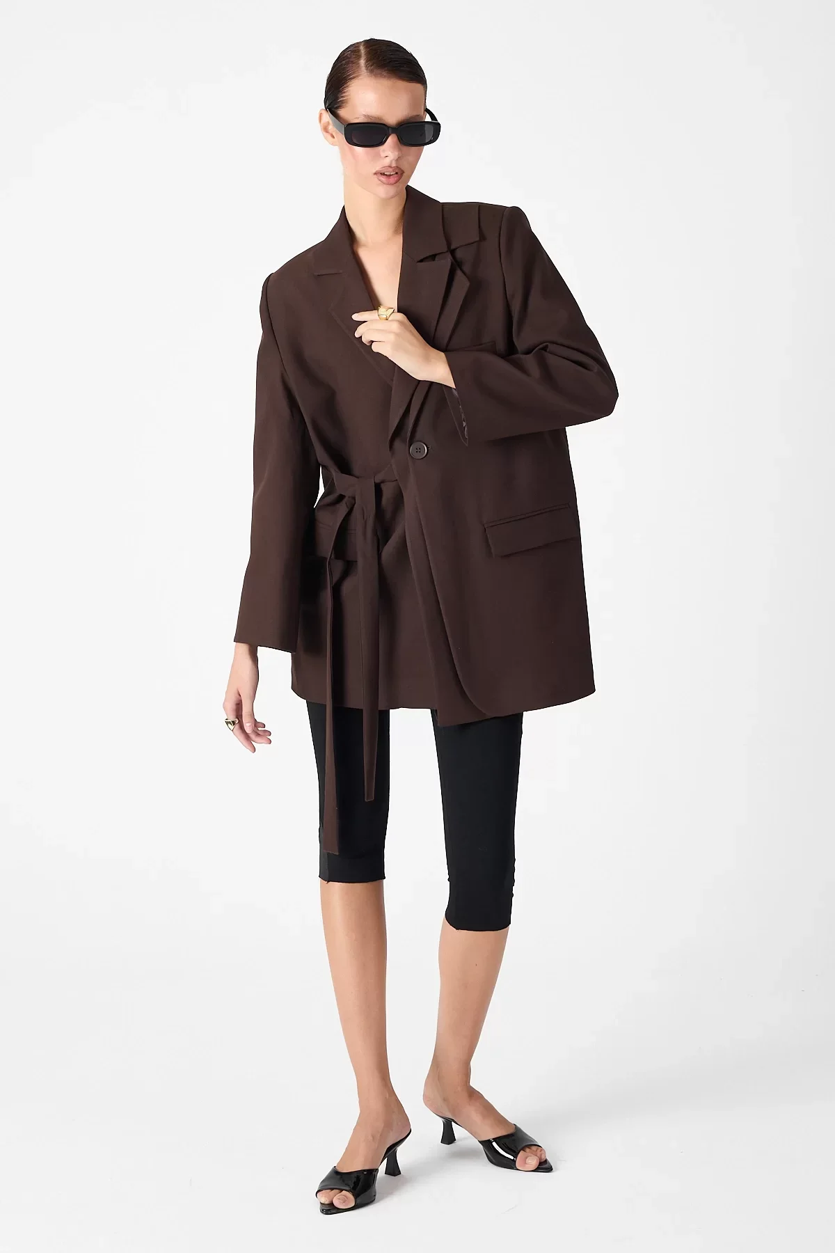 Kadın Kruvaze Çift Yaka Tek Düğmeli ve Oversize Kuşaklı Ceket - Kahve