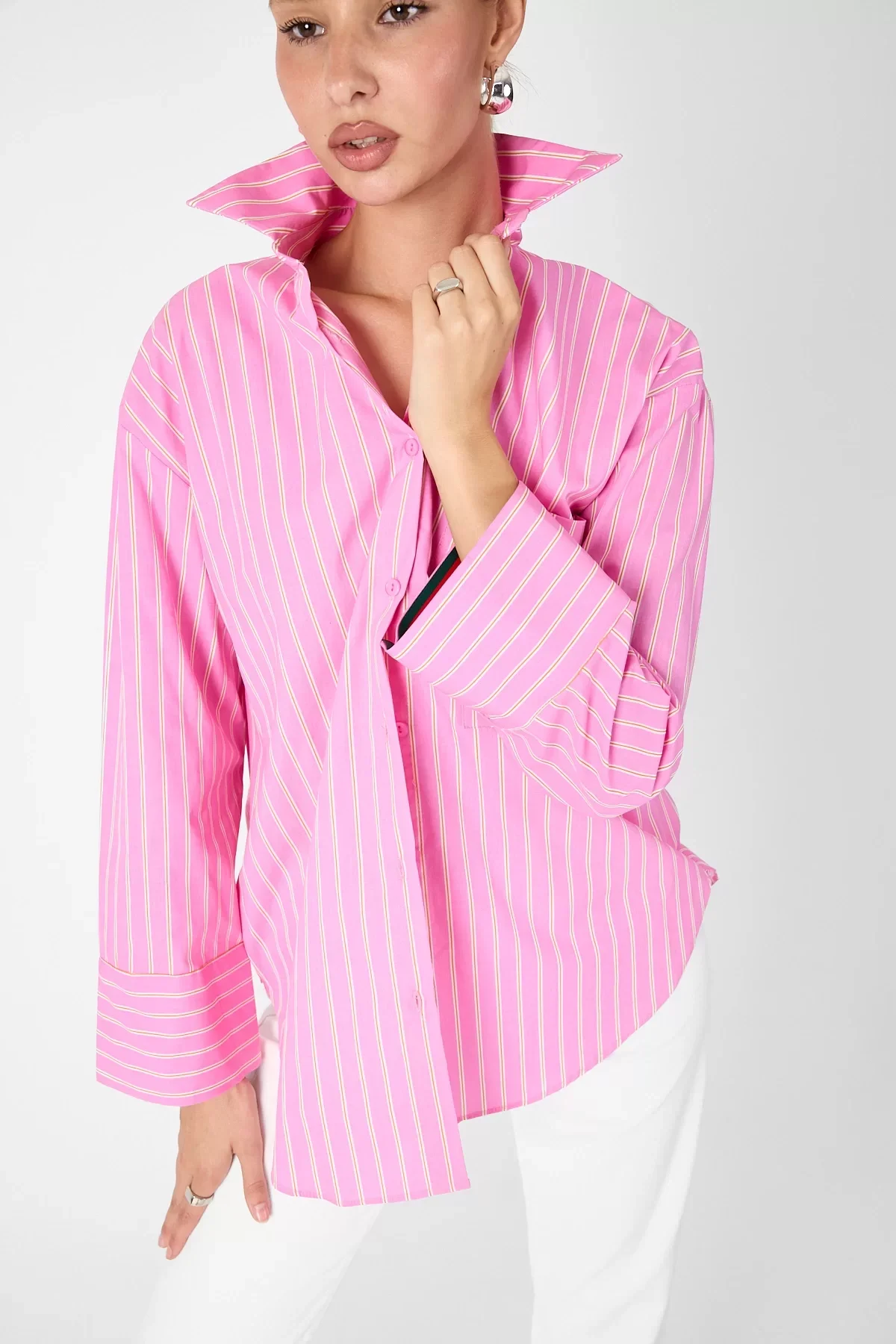 Kadın Oversize/bol Kesim Tek Cepli Pembe Çizgili Gömlek