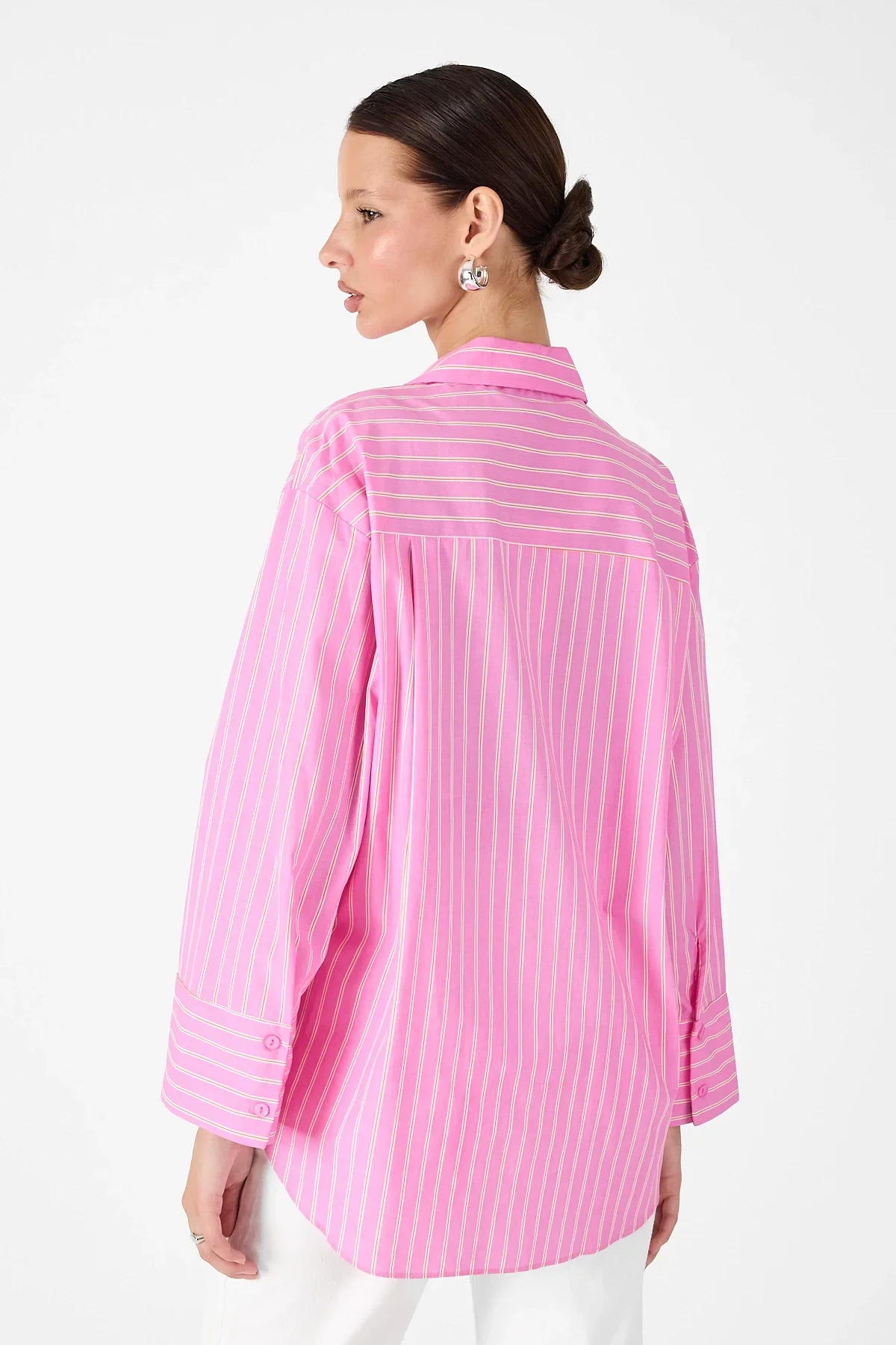Kadın Oversize/bol Kesim Tek Cepli Pembe Çizgili Gömlek