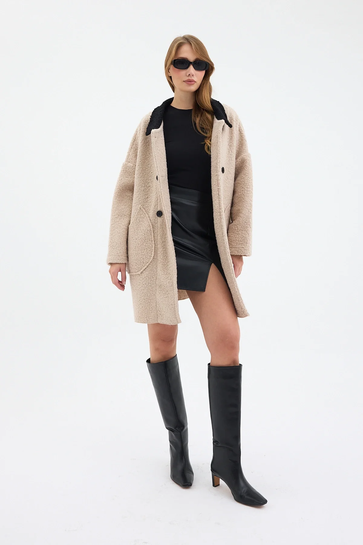 Kadın Oversize Siyah Yakalı Çift Düğmeli Teddy Kaban - Bej